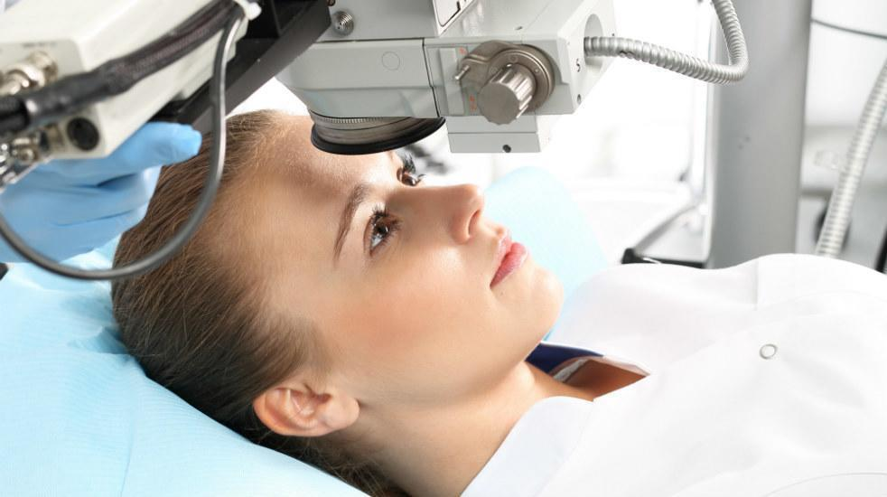 Choosing LASIK Surgery